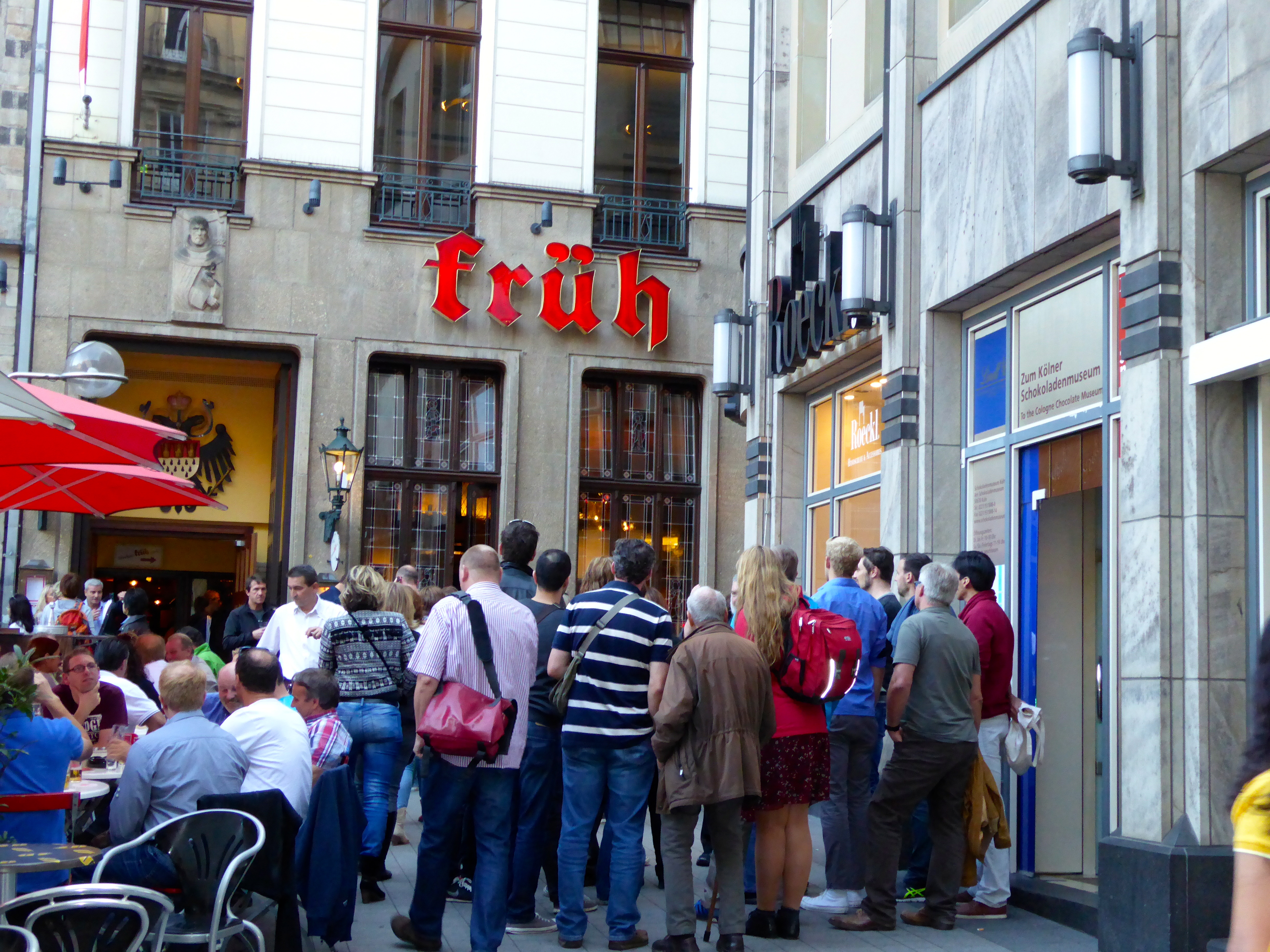 Früh - a Köln pub that brews its own beer