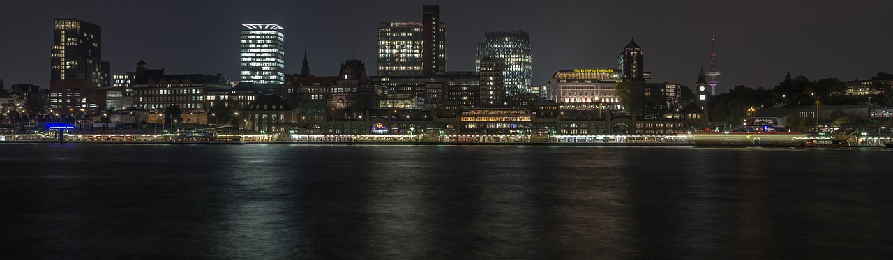  Hamburg harbour