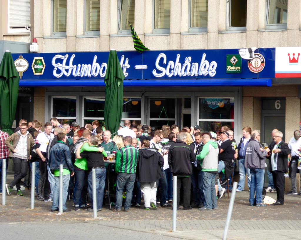 Borussia Mönchegladbach fans before a match