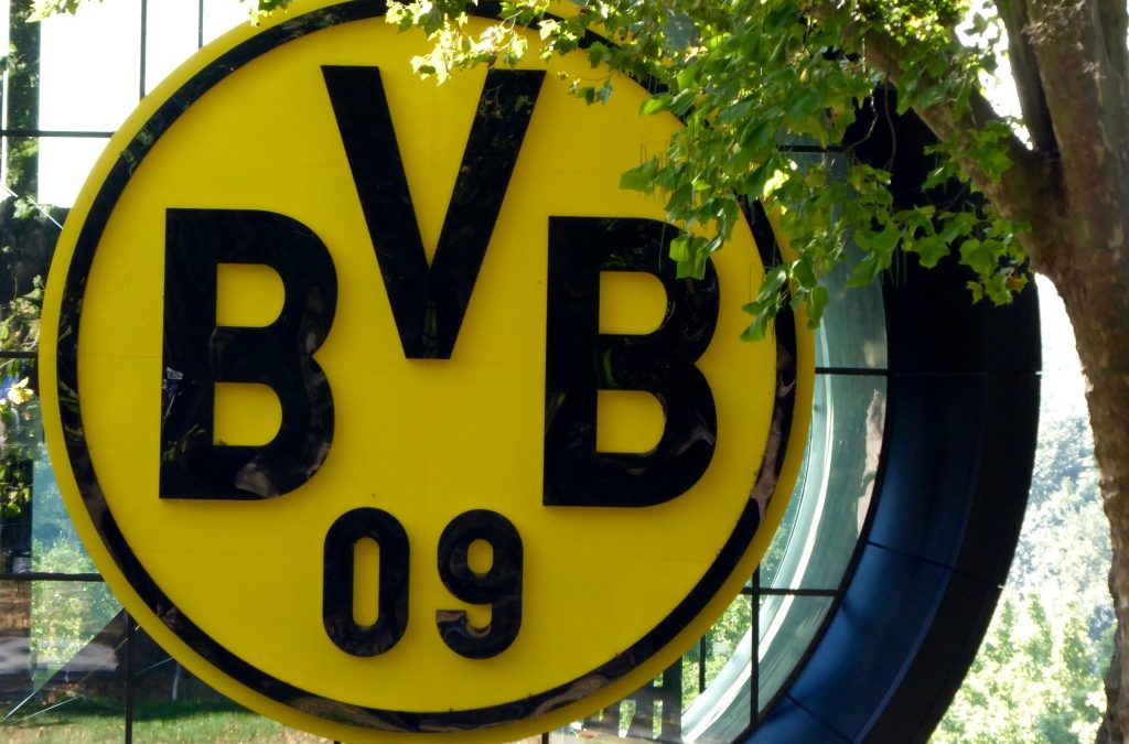 Building the Yellow Wall: The Incredible Rise and Cult Appeal of Borussia Dortmund – A Review
